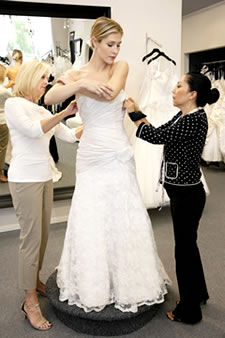 Shopping zur Hochzeit ~ Anprobe des Brautkleids